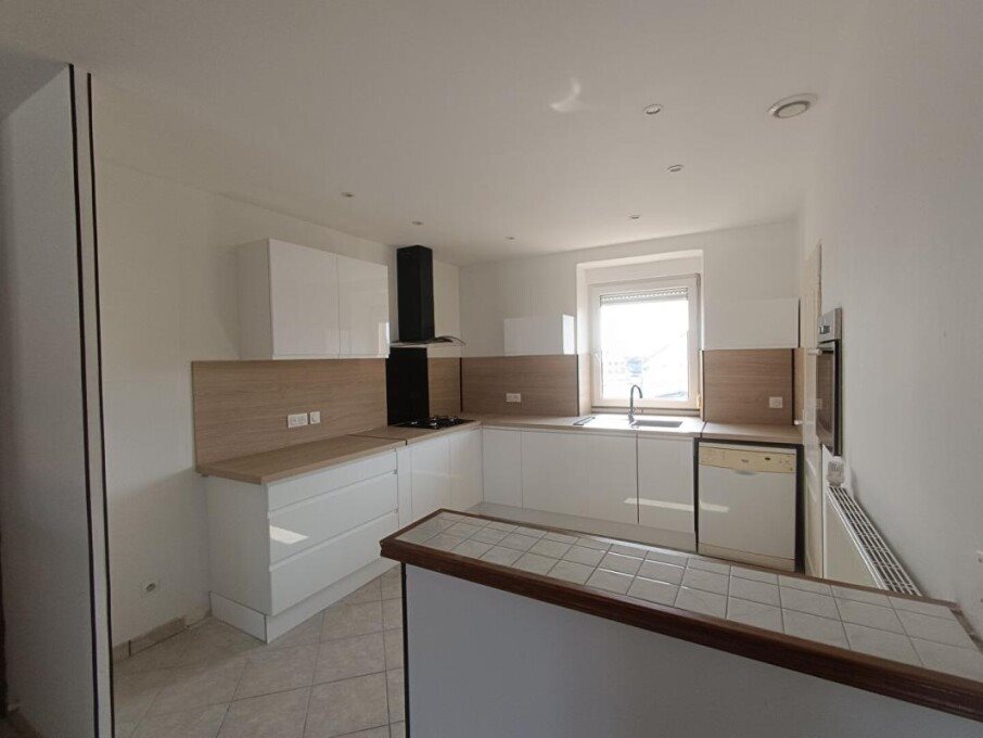 Appartement à louer, 84m², Gray