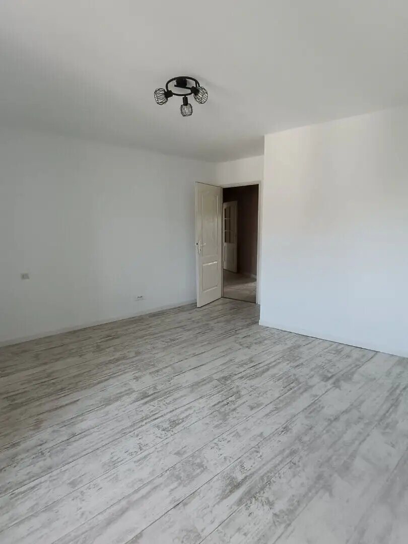 Appartement à louer, 84m², Gray