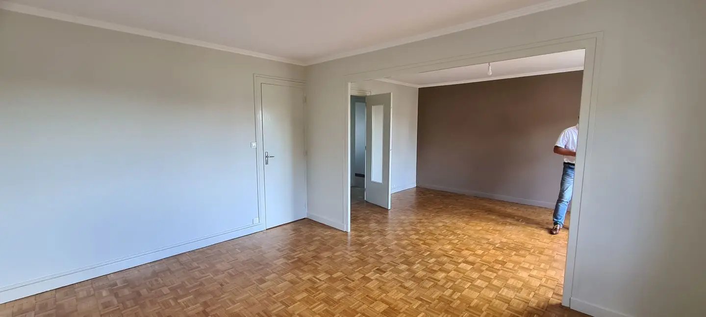 Appartement à louer, 76m², Couchey