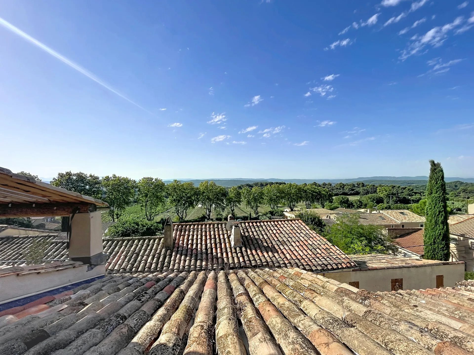 Maison à vendre, 3m², Vaugines