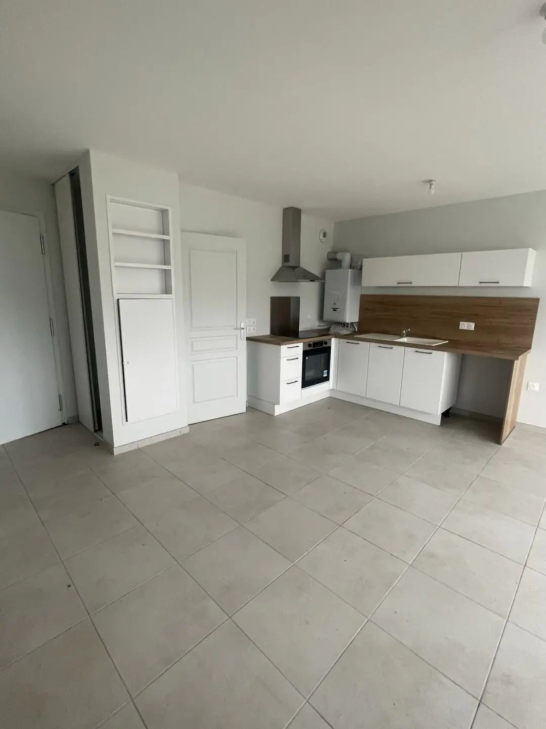 Appartement à louer, 48m², Cannes-Ecluse
