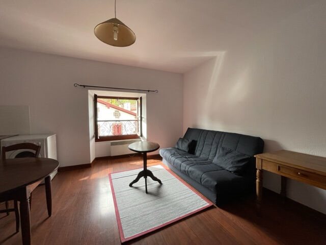 Appartement à louer, 45m², Saint-Jean-Pied-de-Port