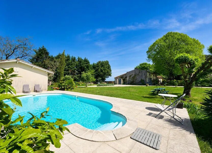 Maison à vendre, 225m², Bégadan