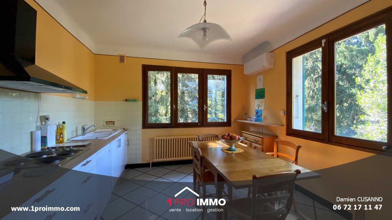 Maison à vendre, 221m², Saint-Egrève