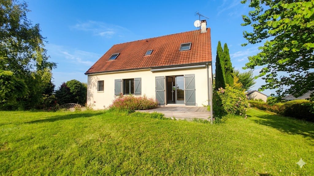 Maison à vendre, 135m², Thuré