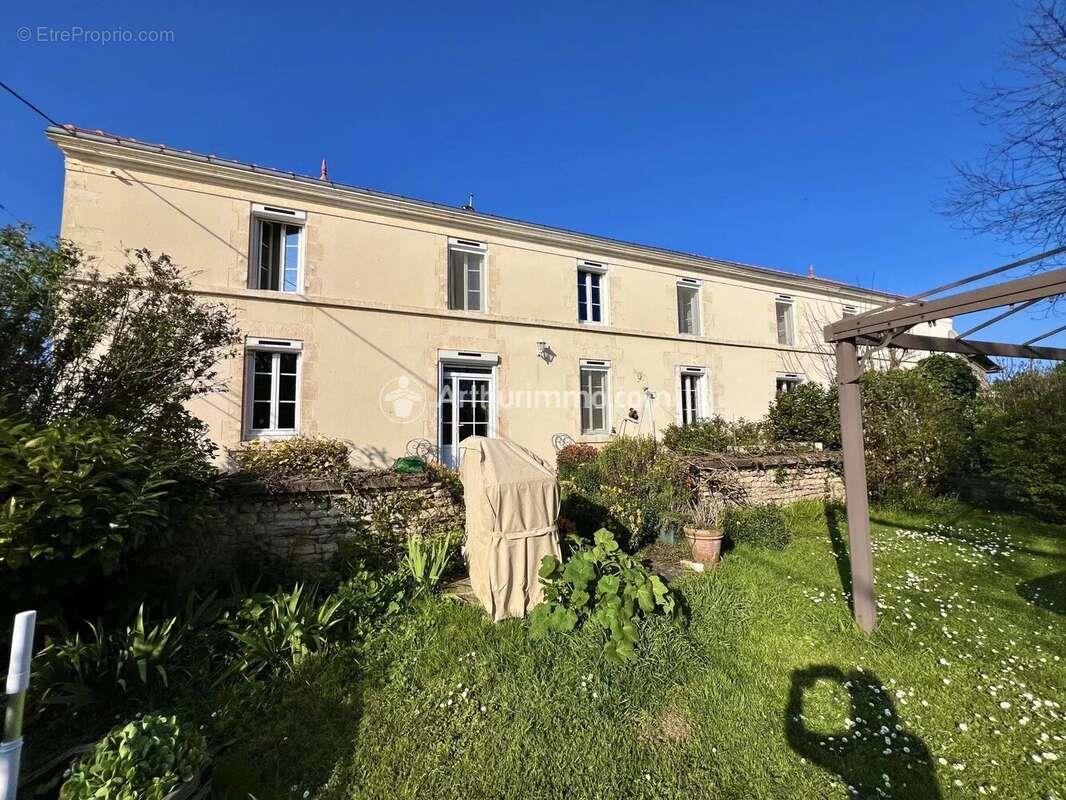Maison à vendre, 220m², Puyrolland