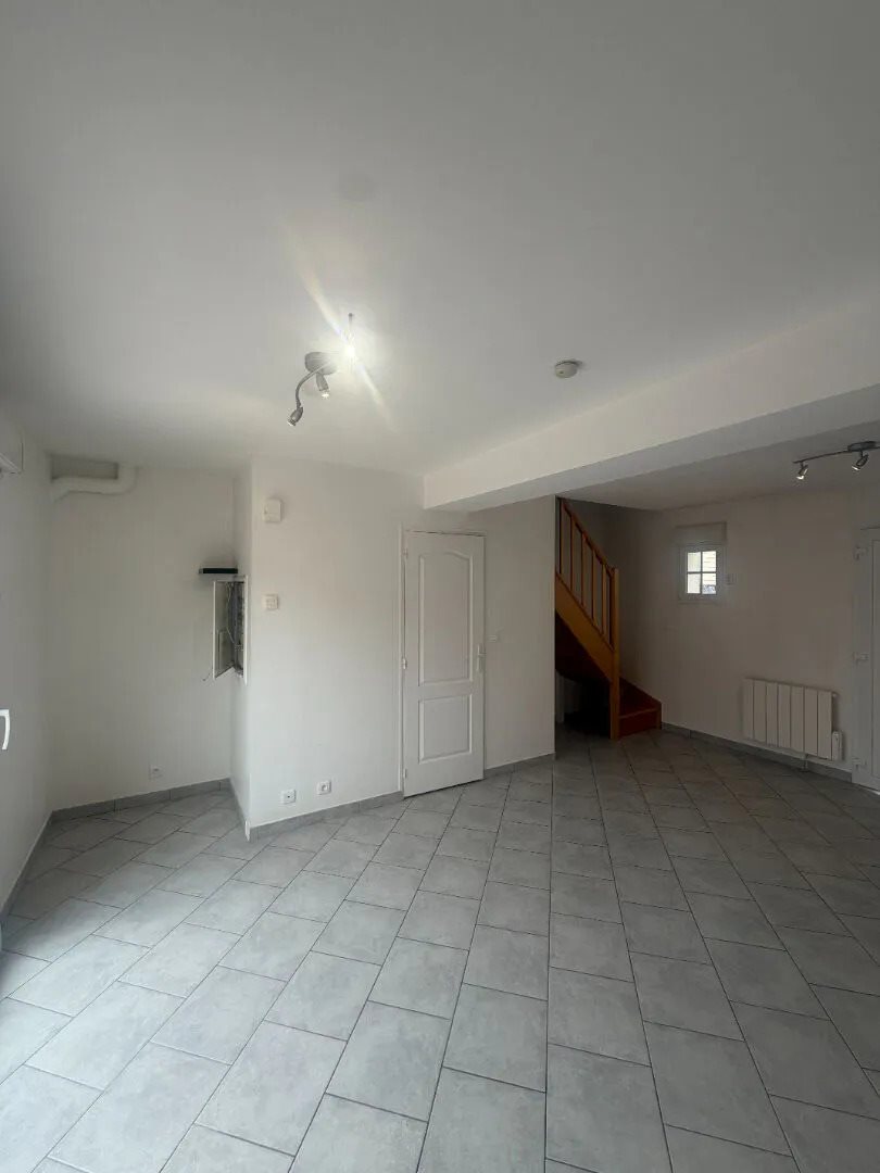 Maison à louer, 46m², Wavignies