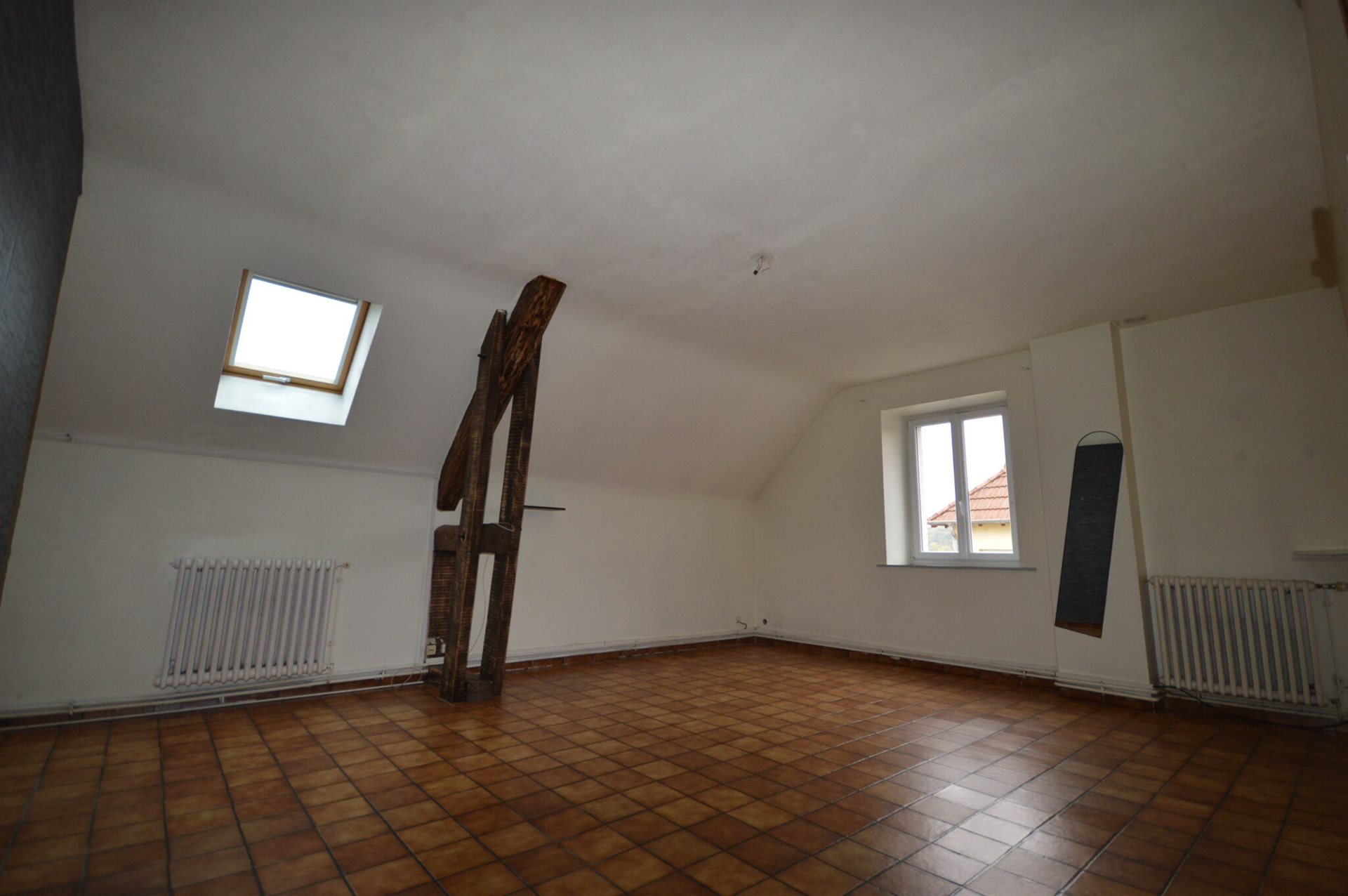 Appartement à louer, 93m², Bart