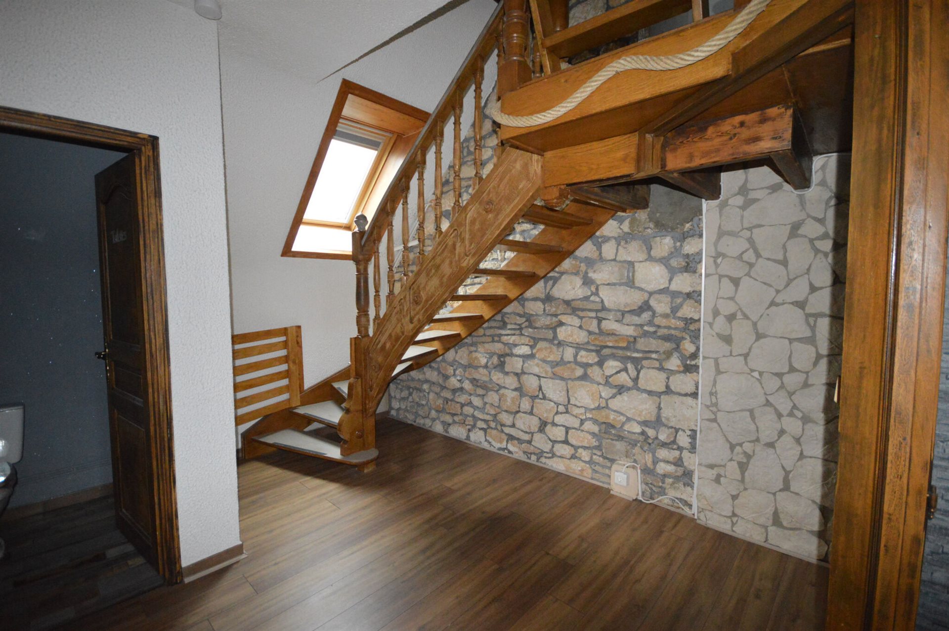 Appartement à louer, 93m², Bart