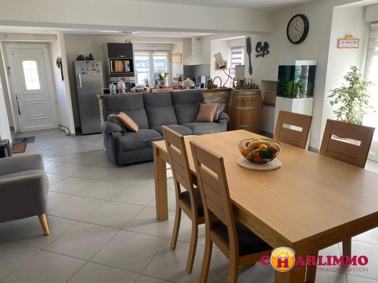 Maison à vendre, 130m², Chabanais