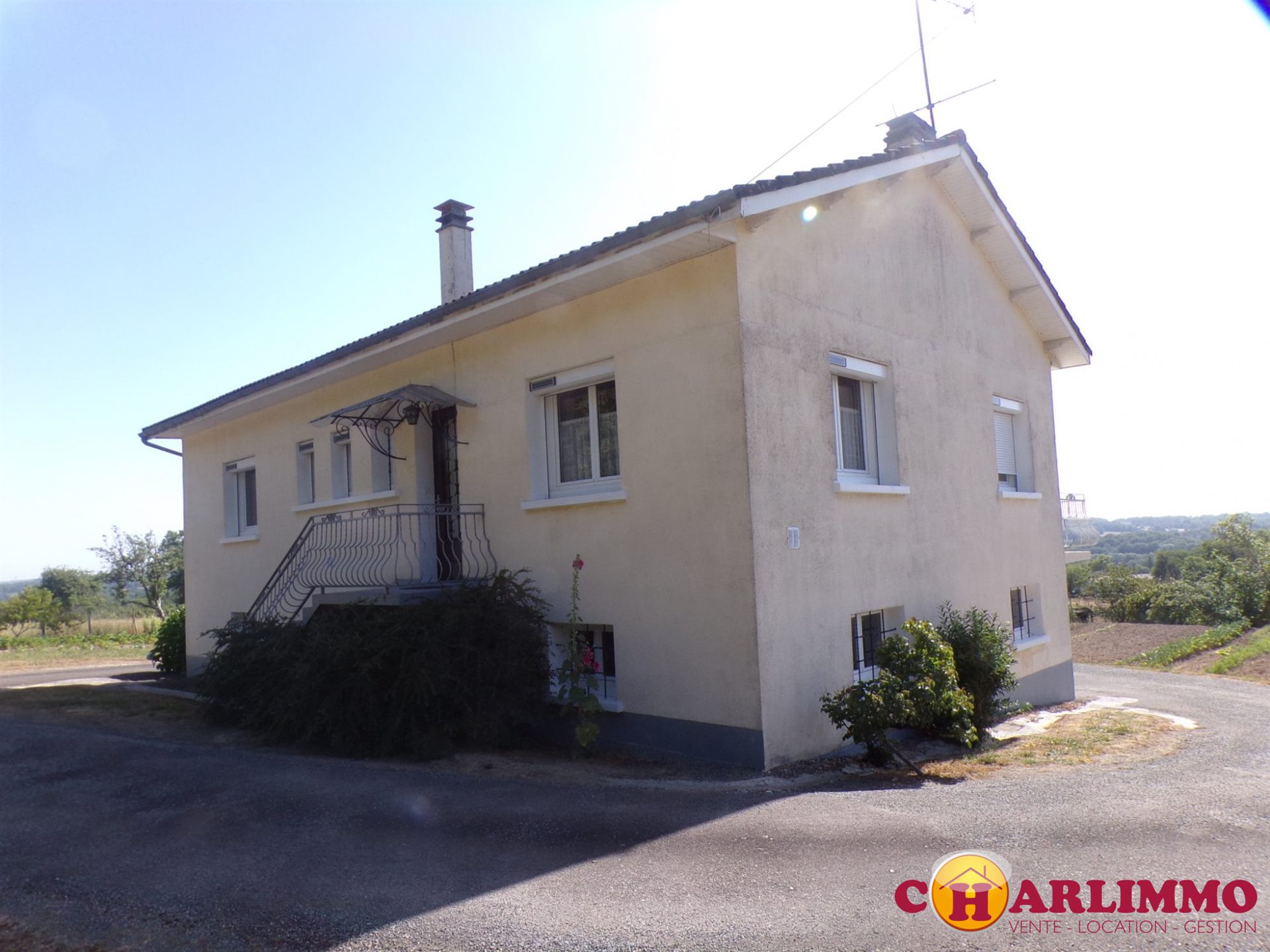 Maison à vendre, 102m², Manot