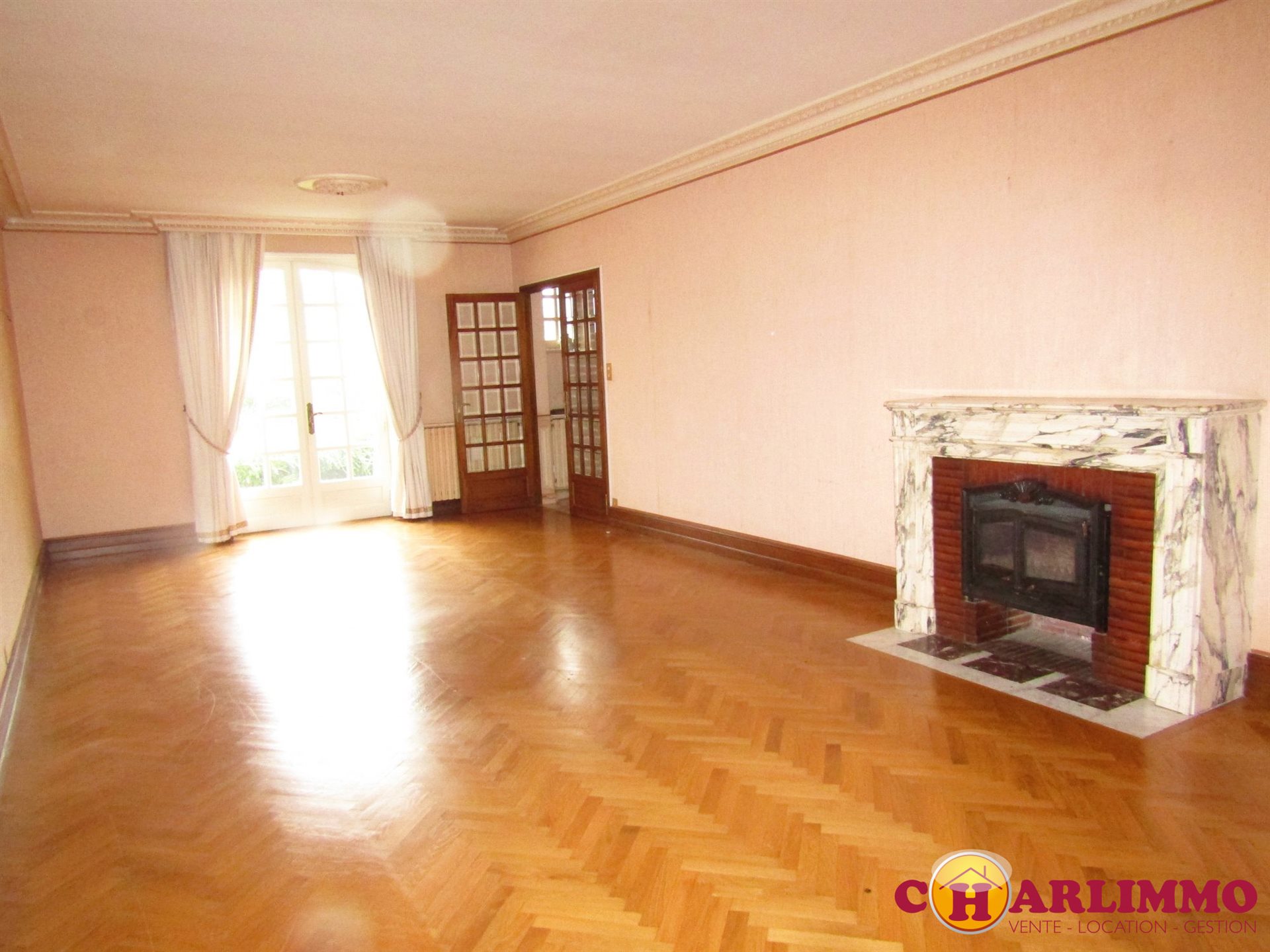Maison à vendre, 162m², Cognac-la-Forêt