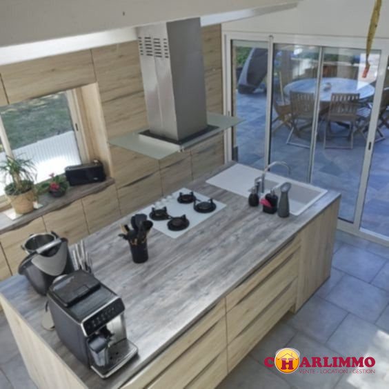 Maison à vendre, 205m², Saint-Auvent