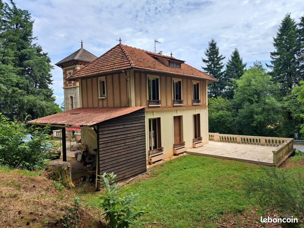 Maison à vendre, 220m², Gourdon