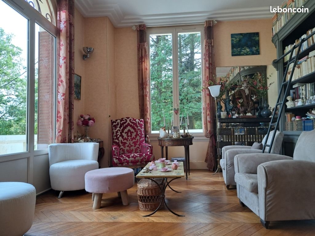 Maison à vendre, 220m², Gourdon