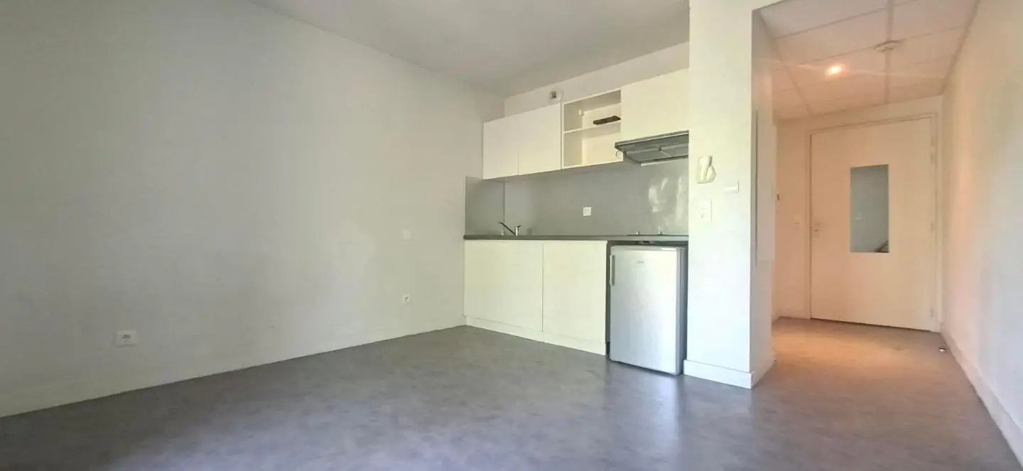Appartement à louer, 16m², Béziers
