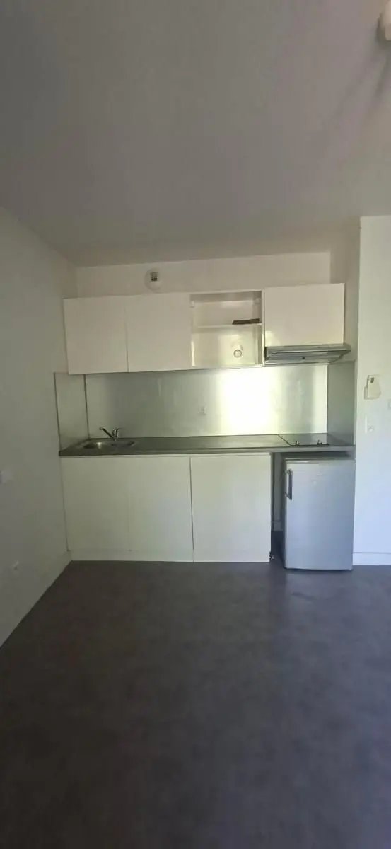 Appartement à louer, 16m², Béziers