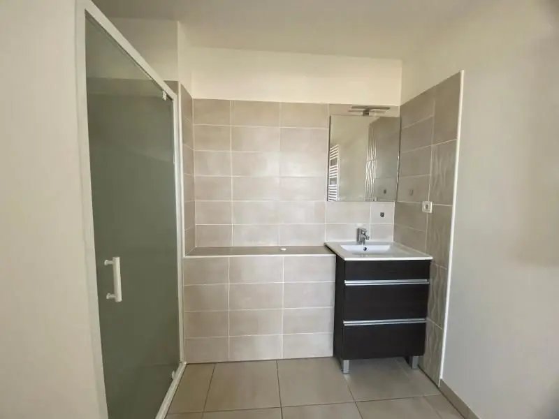 Appartement à louer, 57m², Béziers