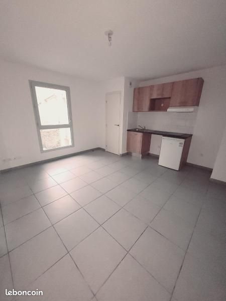 Appartement à louer, 41m², Vias