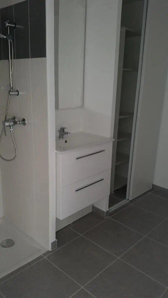 Appartement à louer, 23m², Béziers