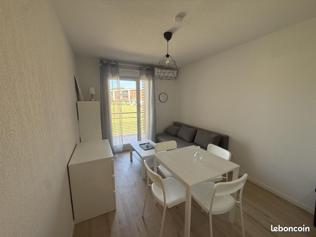 Appartement à louer, 19m², Béziers