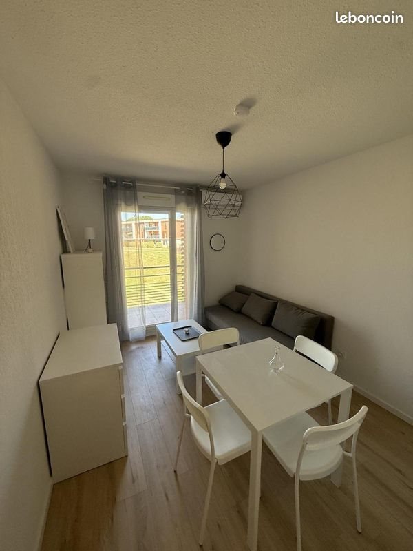Appartement à louer, 19m², Béziers