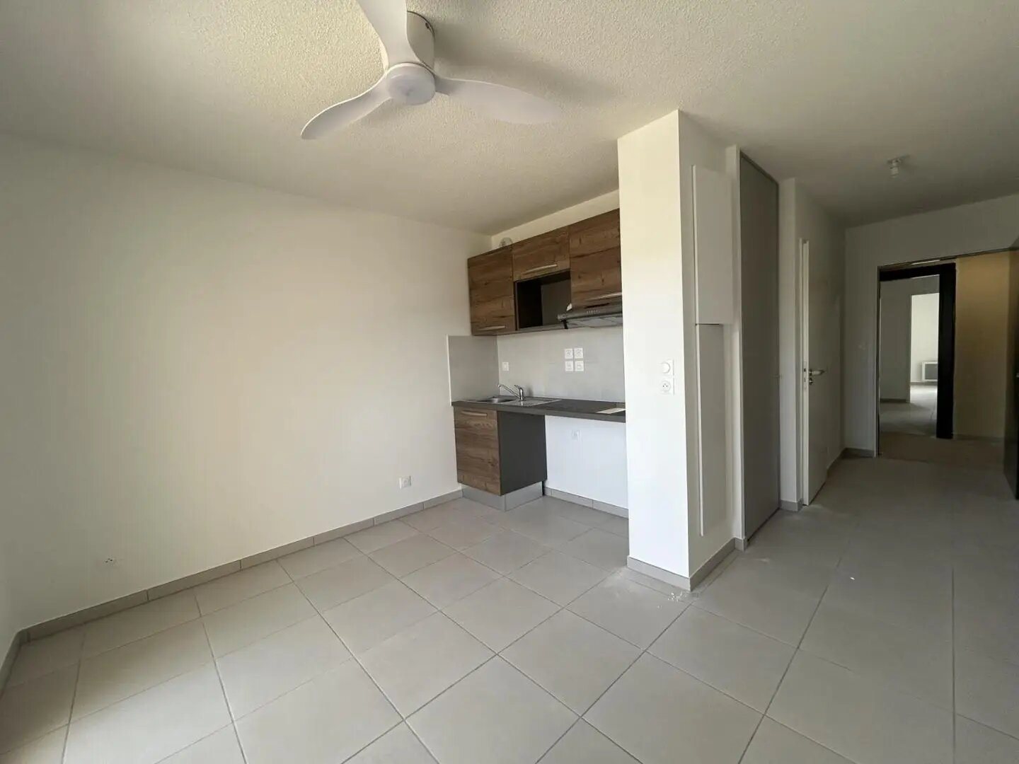 Appartement à louer, 21m², Béziers