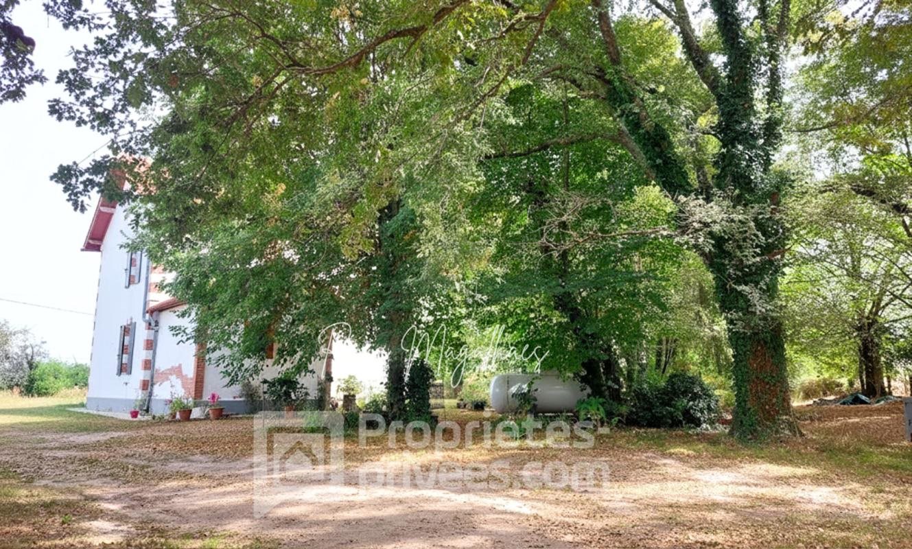 Maison à vendre, 171m², Bascons