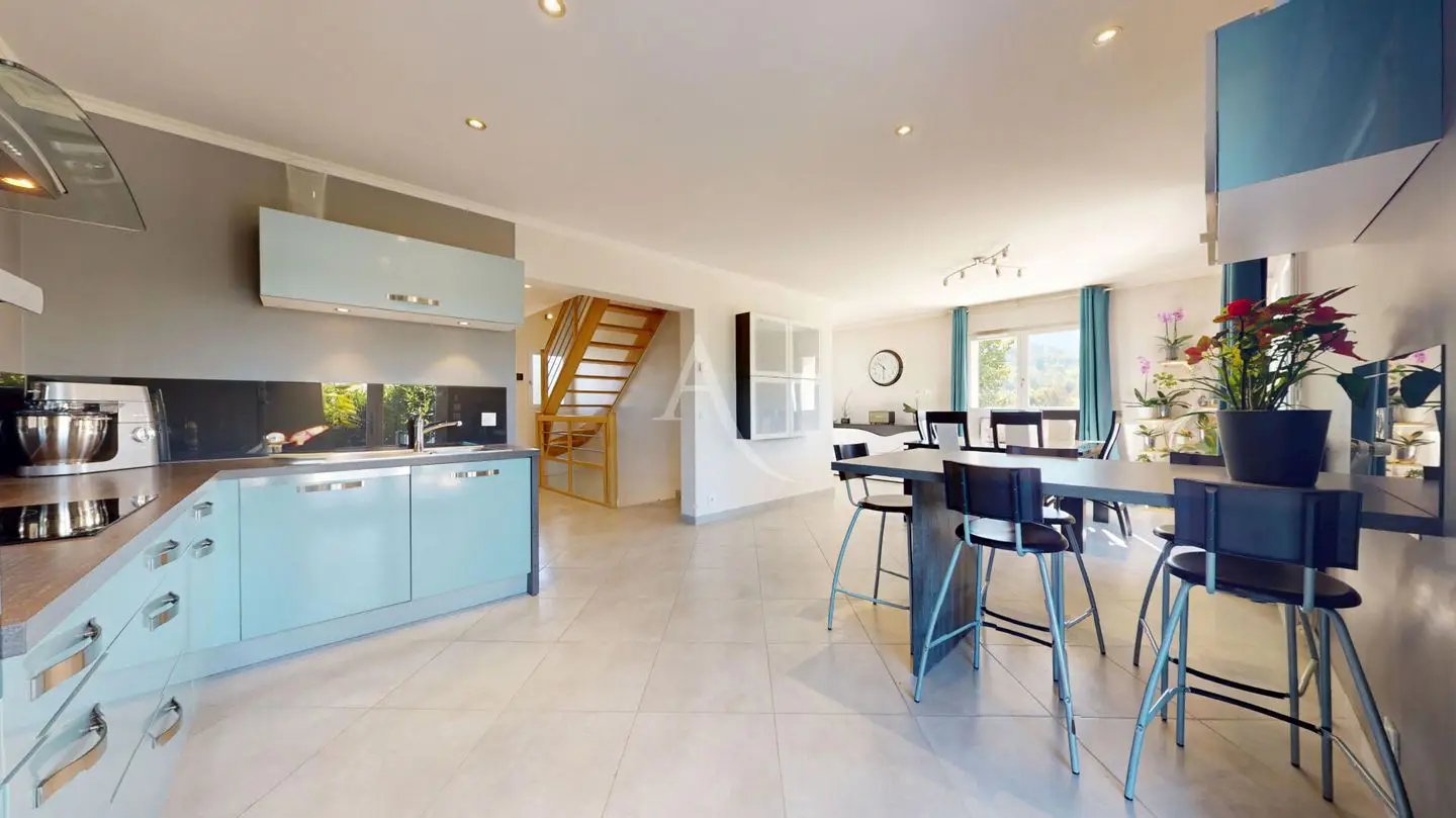 Maison à vendre, 179m², Chapeiry