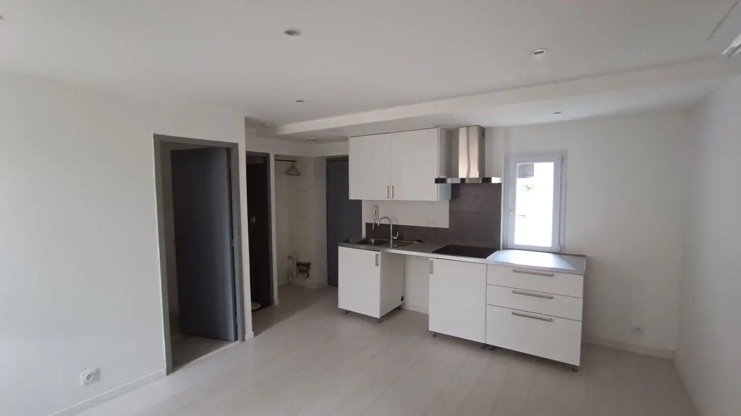 Appartement à louer, 28m², Cabasse