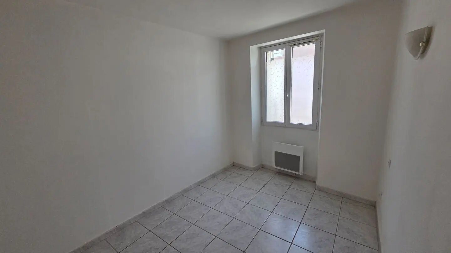 Appartement à louer, 29m², Flassans-sur-Issole