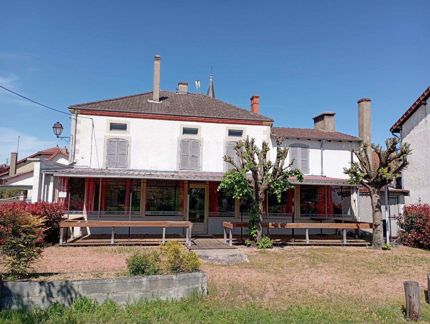 Maison à vendre, 210m², Chambilly