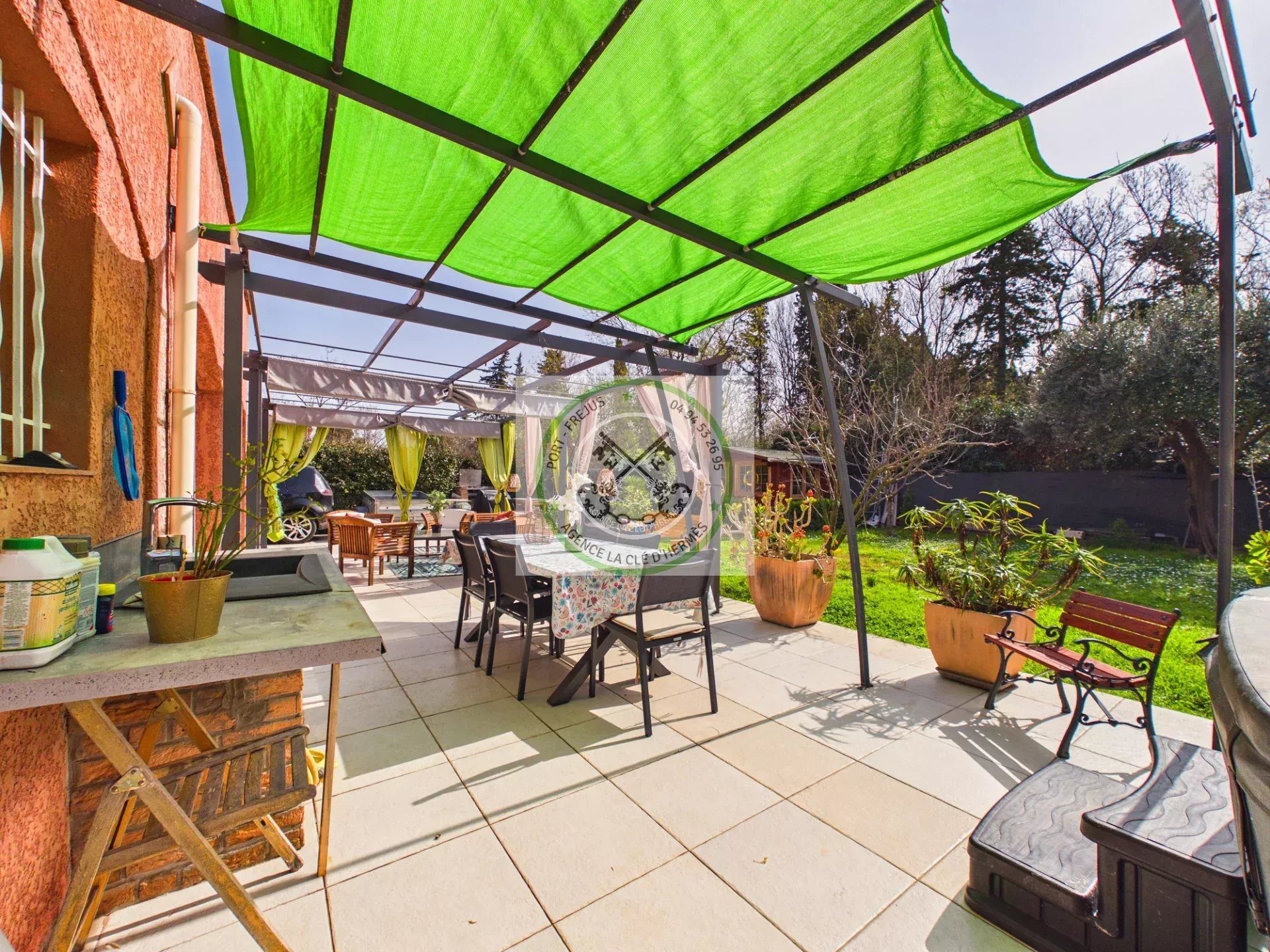 Maison à vendre, 116m², Fréjus