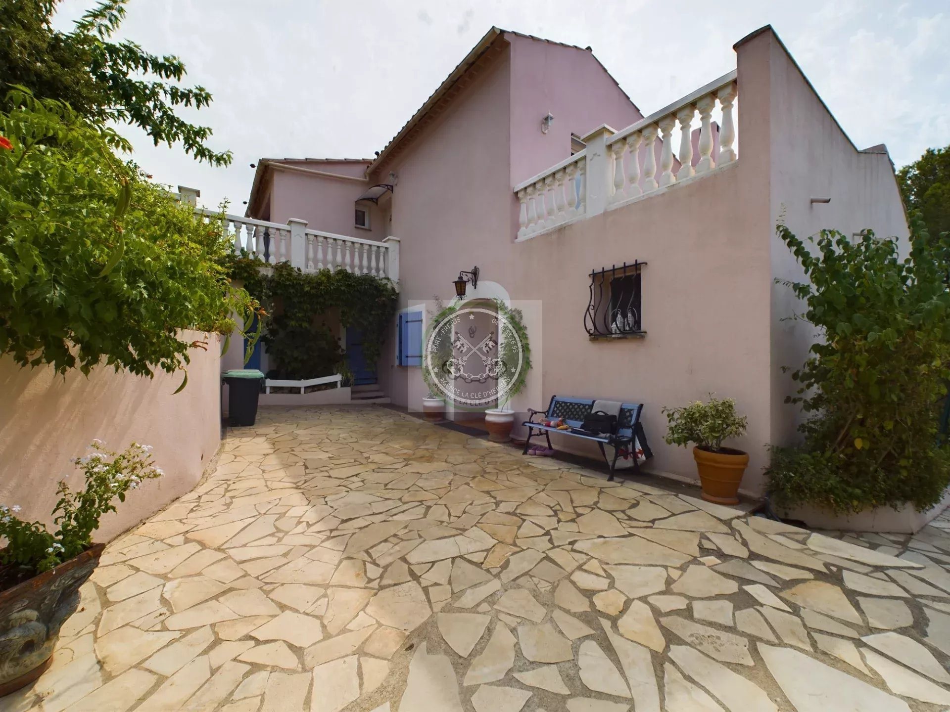 Maison à vendre, 135m², Roquebrune-sur-Argens