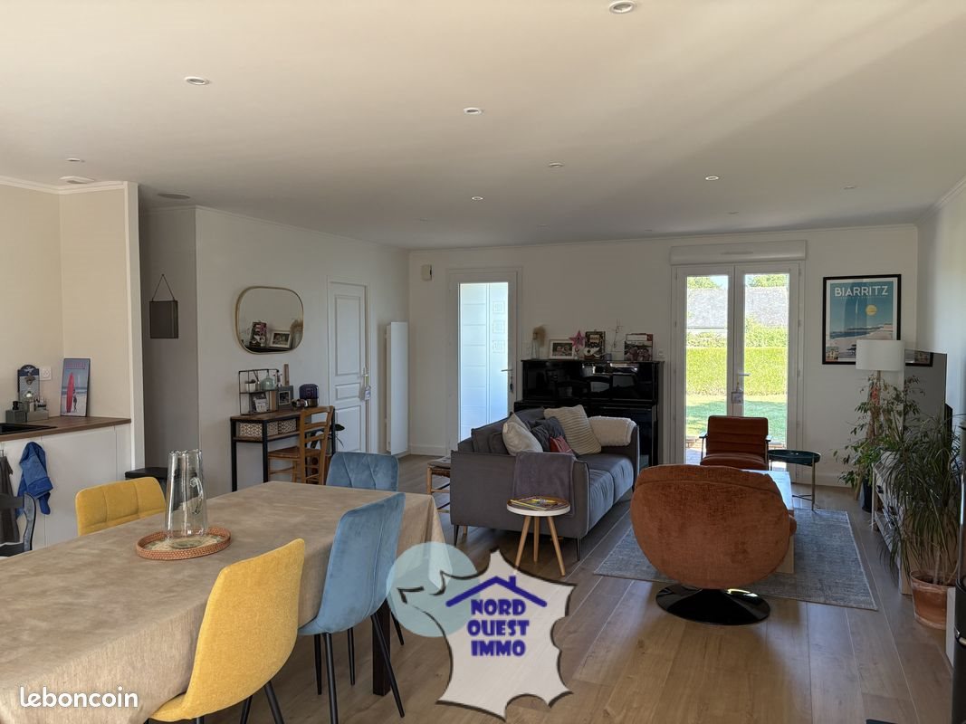 Maison à vendre, 112m², Ambrières-les-Vallées
