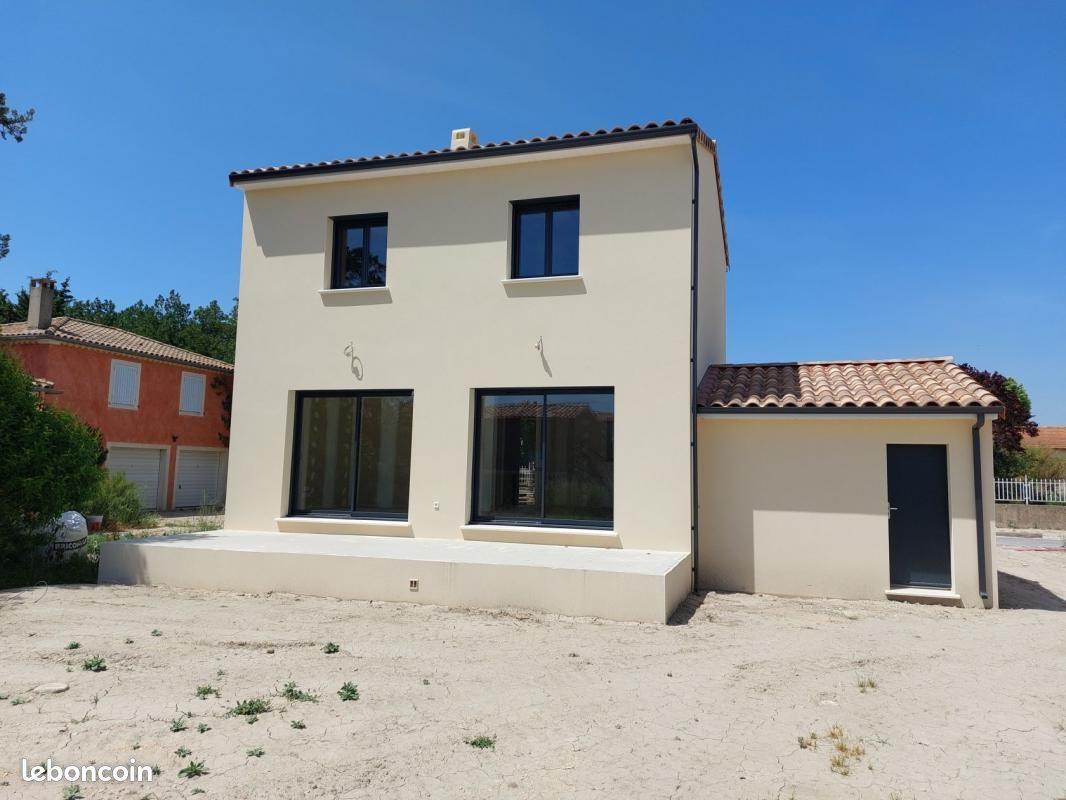 Maison à vendre, 99m², Mazan