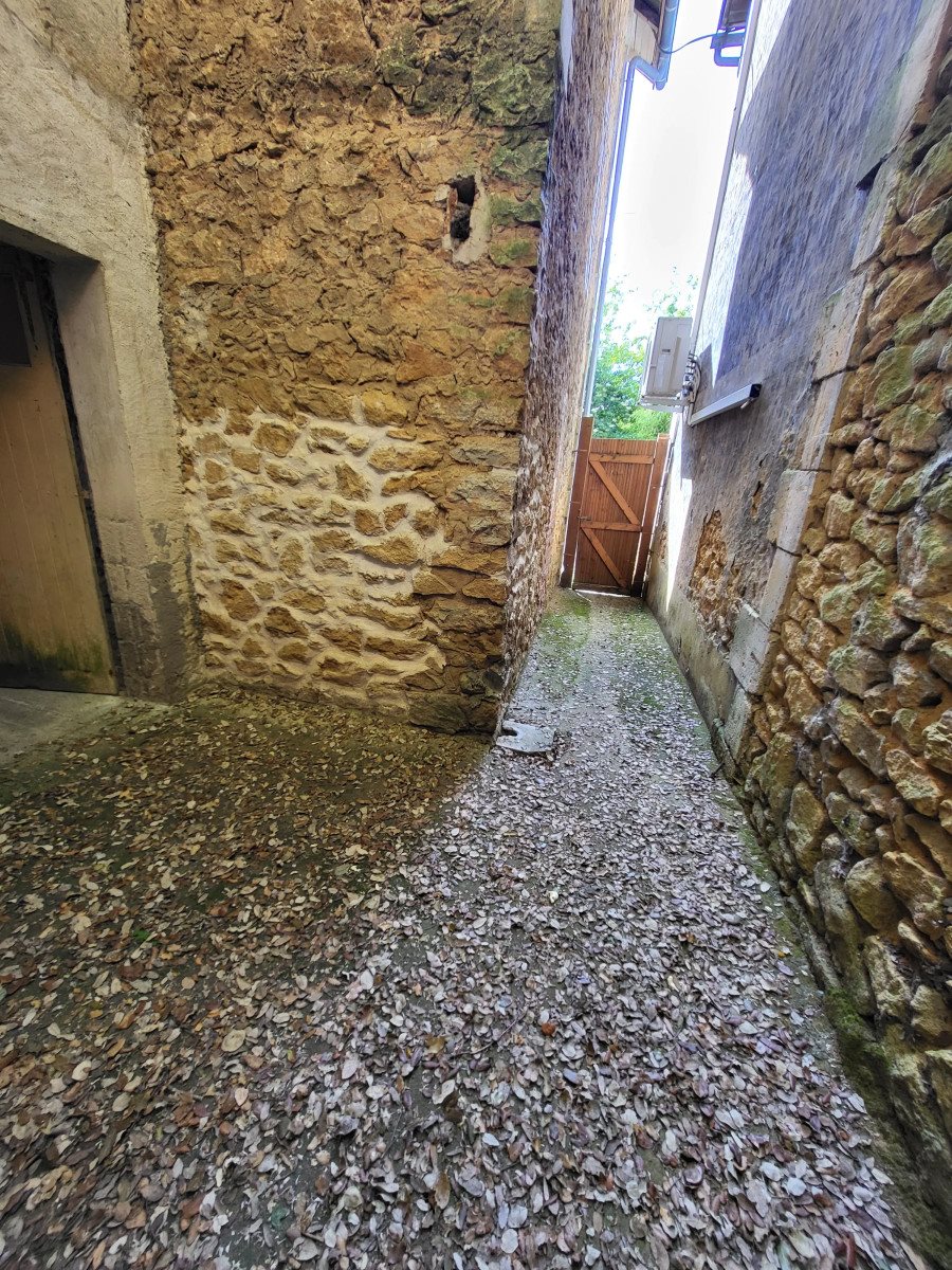 Maison à louer, 73m², Sarlat-la-Canéda