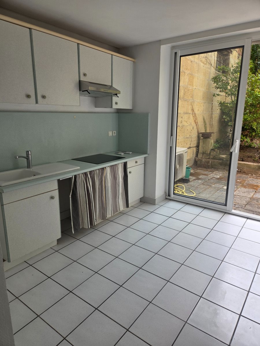 Appartement à louer, 74m², Bordeaux