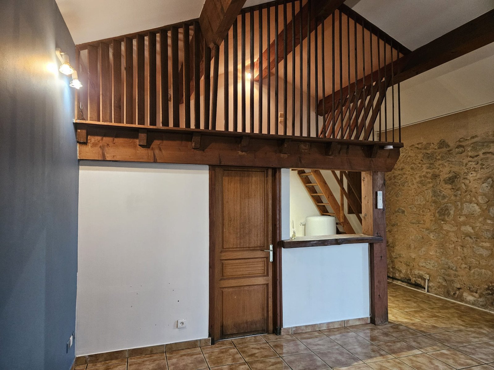 Maison à louer, 32m², Preignac
