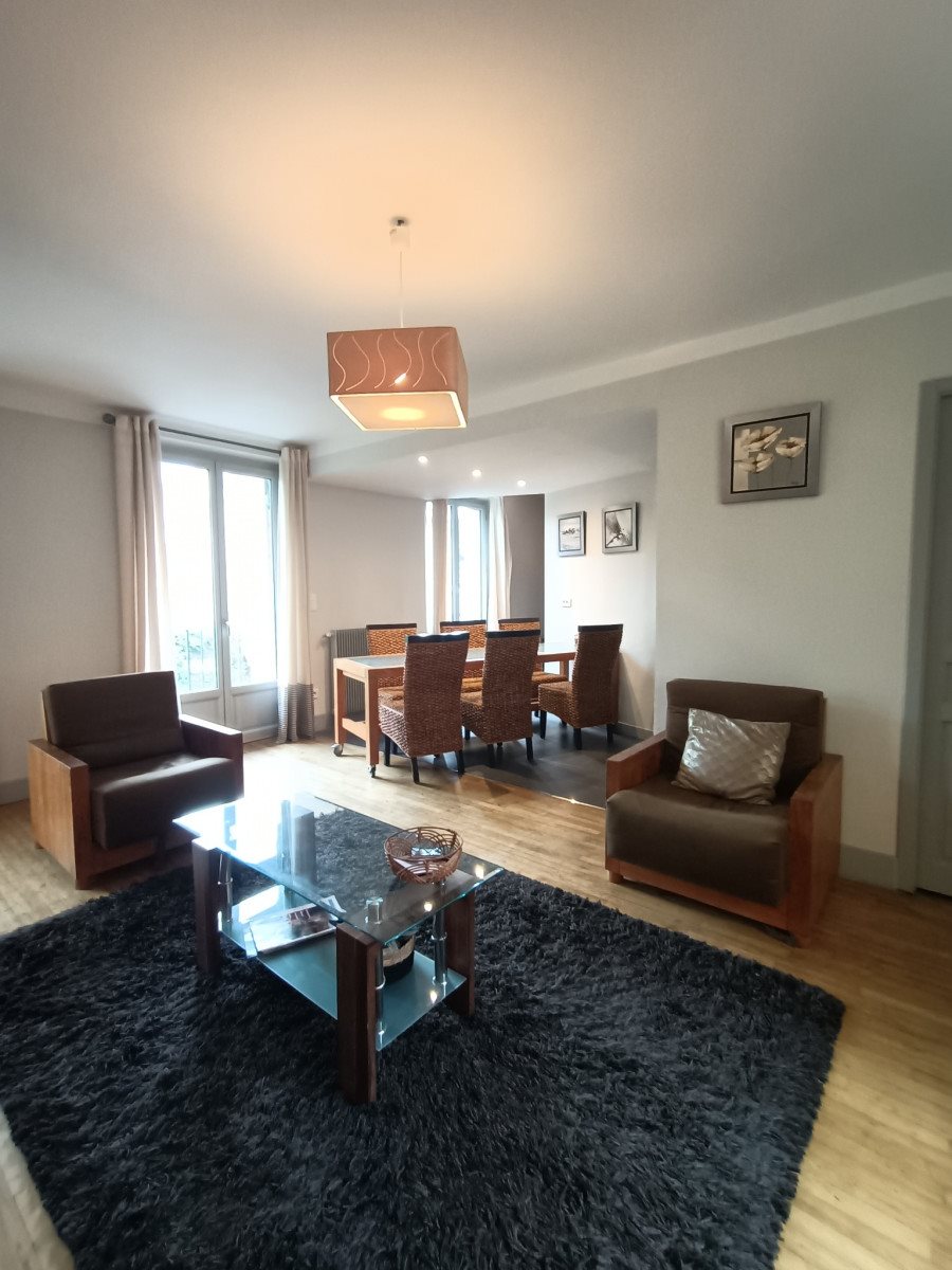Appartement à louer, 79m², Sarlat-la-Canéda