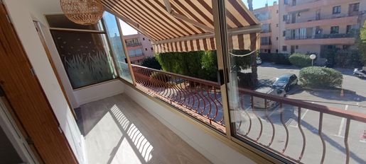 Appartement 2 pièces 53 m² · à Sanary-sur-Mer · 53 m² · 239 000 €