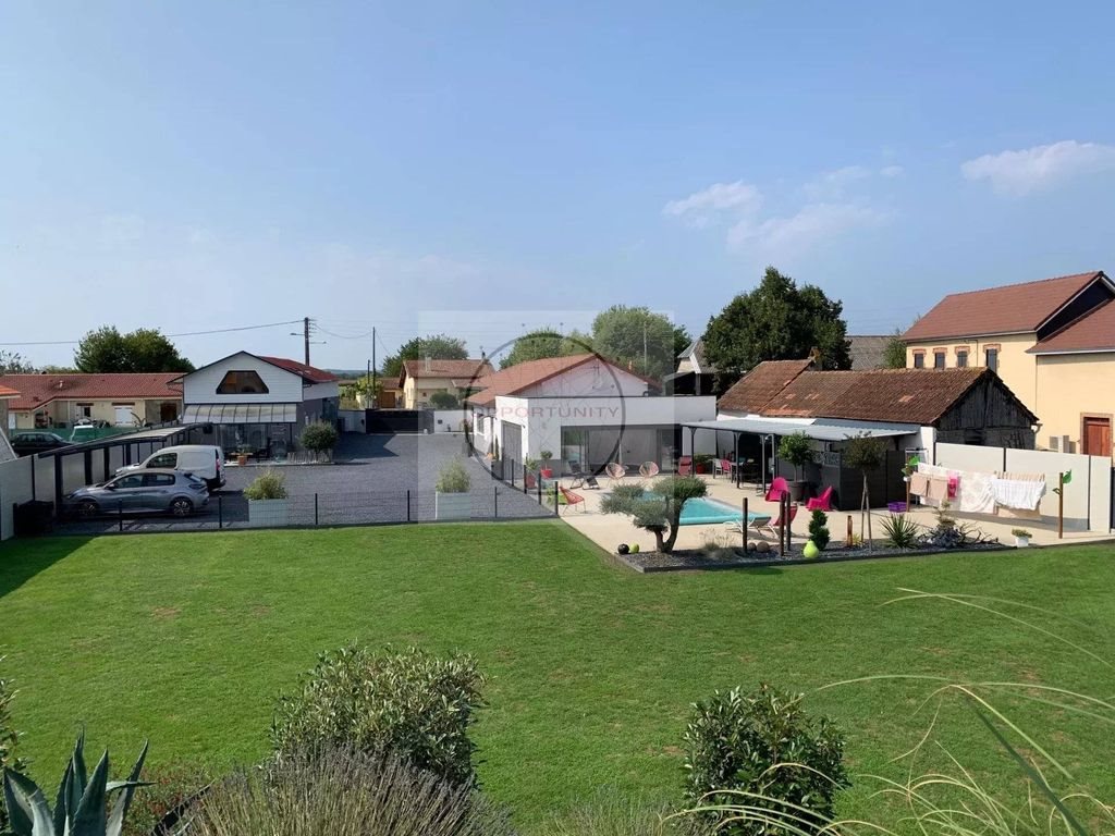 Maison à vendre, 300m², Orleix
