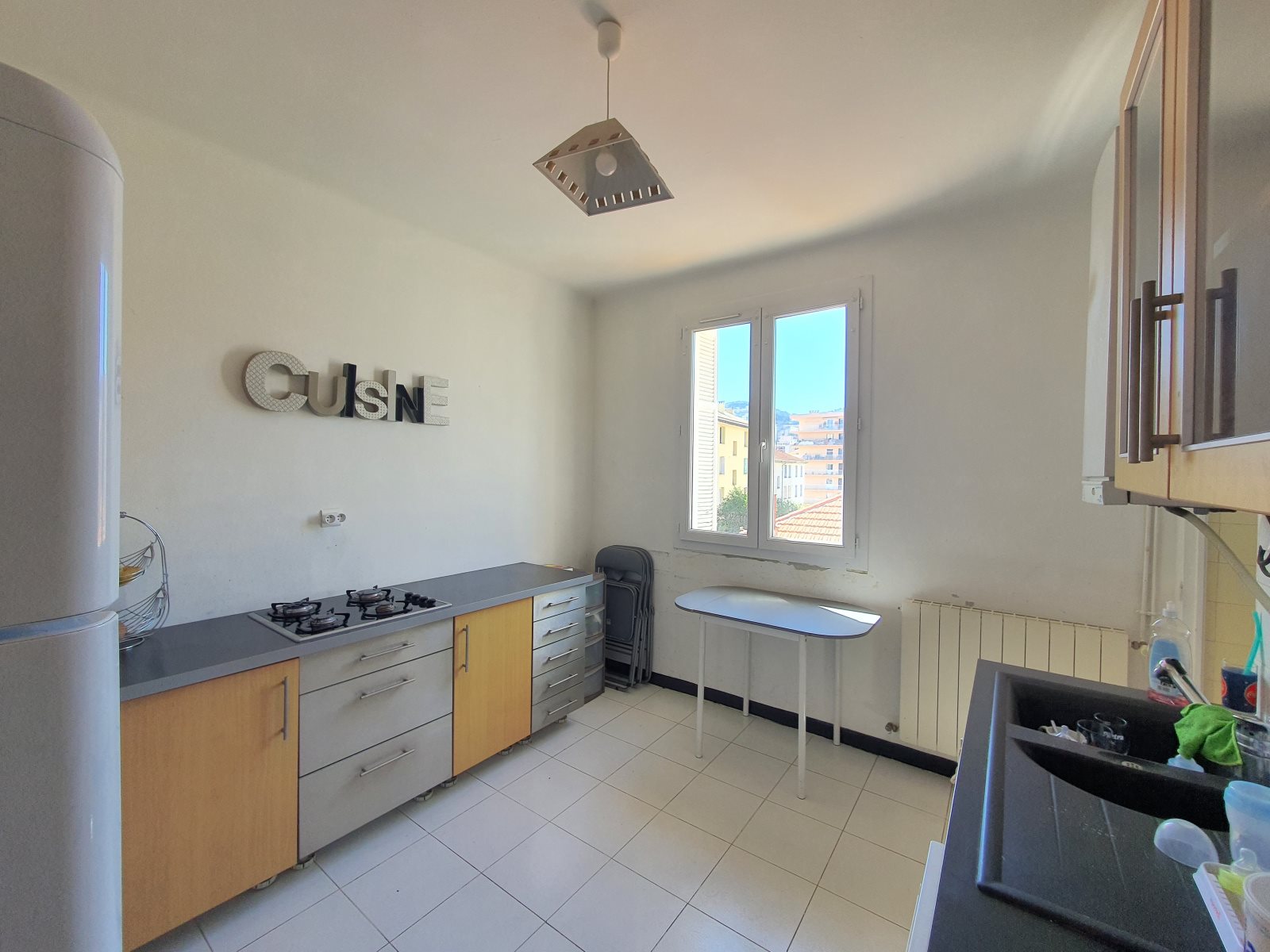 Appartement à louer, 79m², Ajaccio