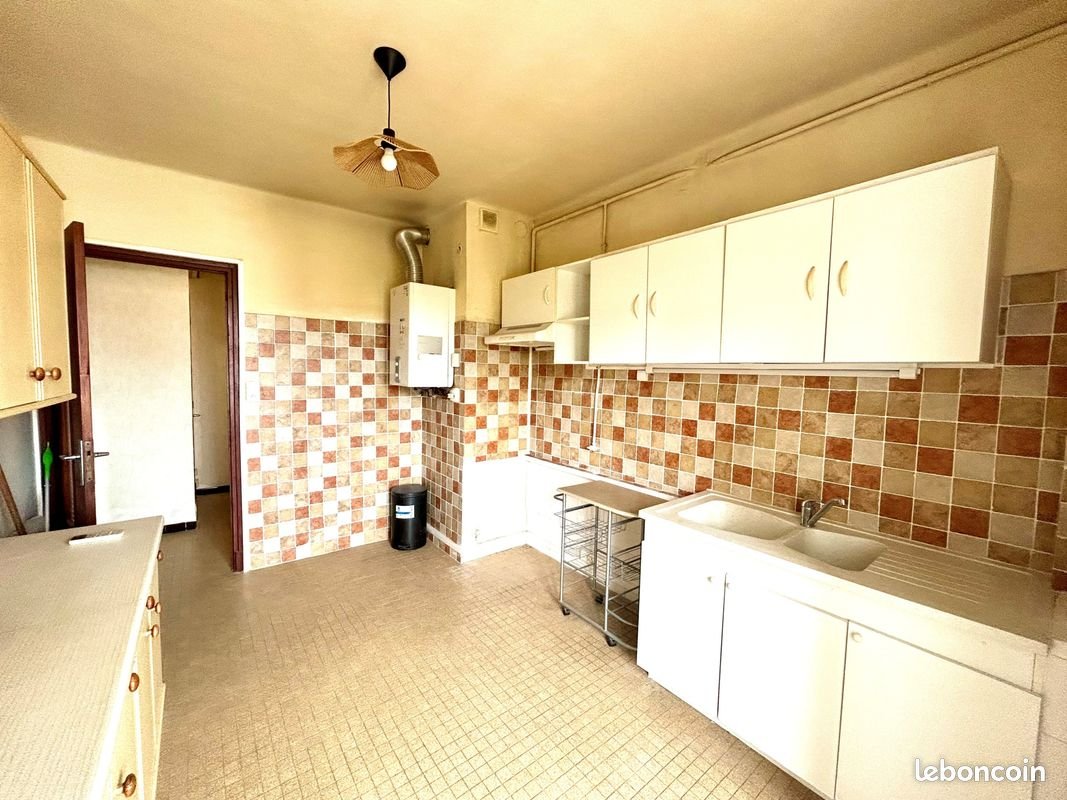 Appartement à louer, 67m², Ajaccio