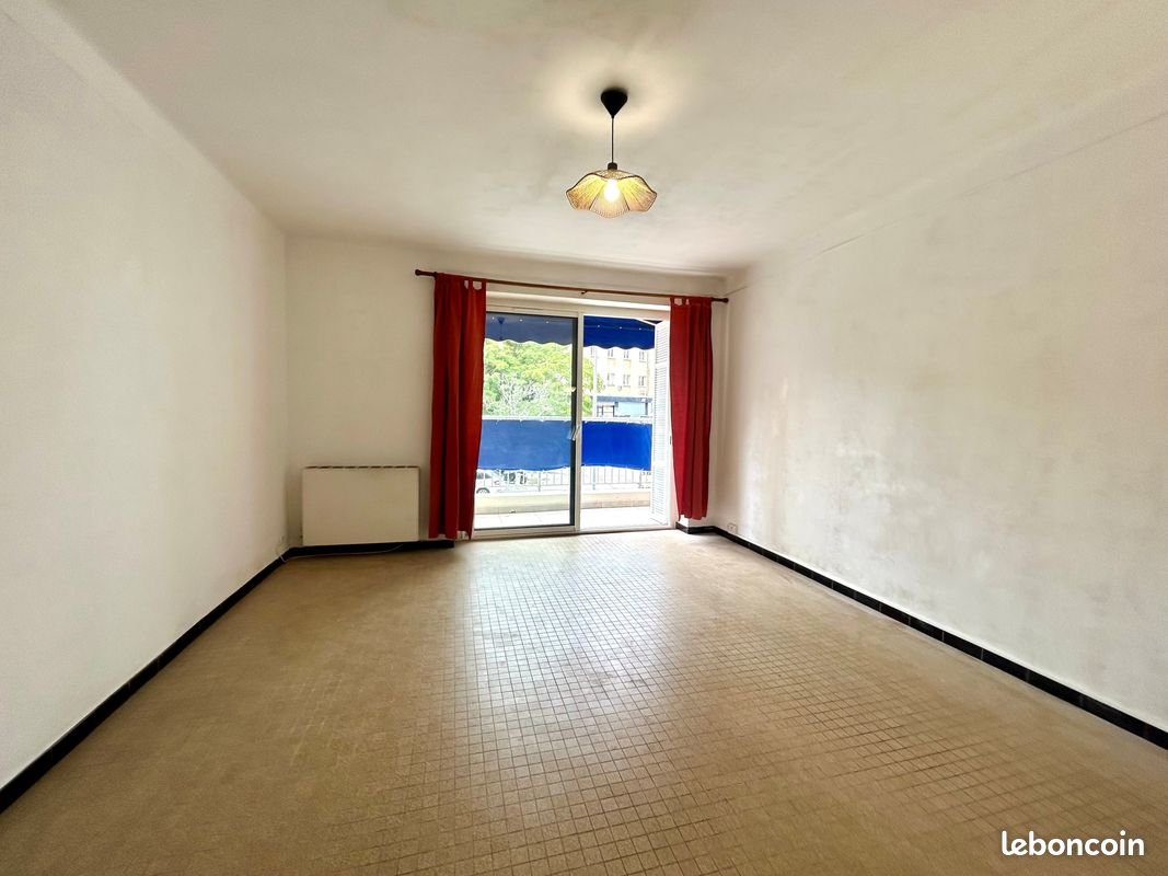 Appartement à louer, 67m², Ajaccio