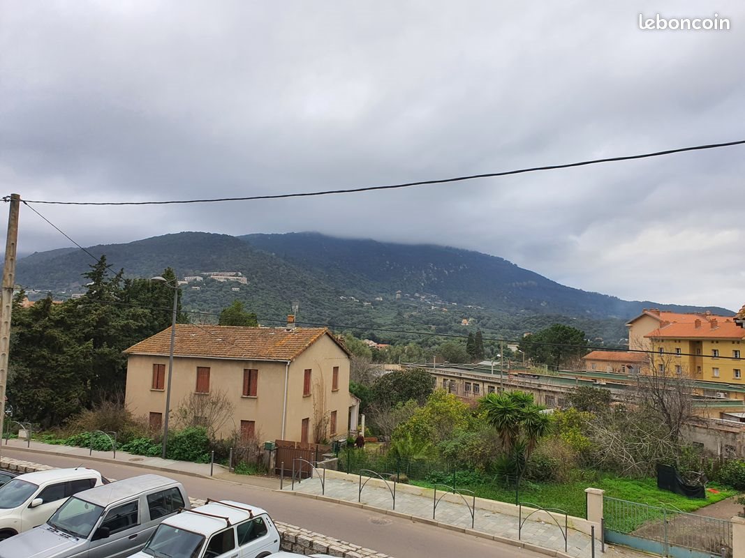 Appartement à louer, 34m², Ajaccio
