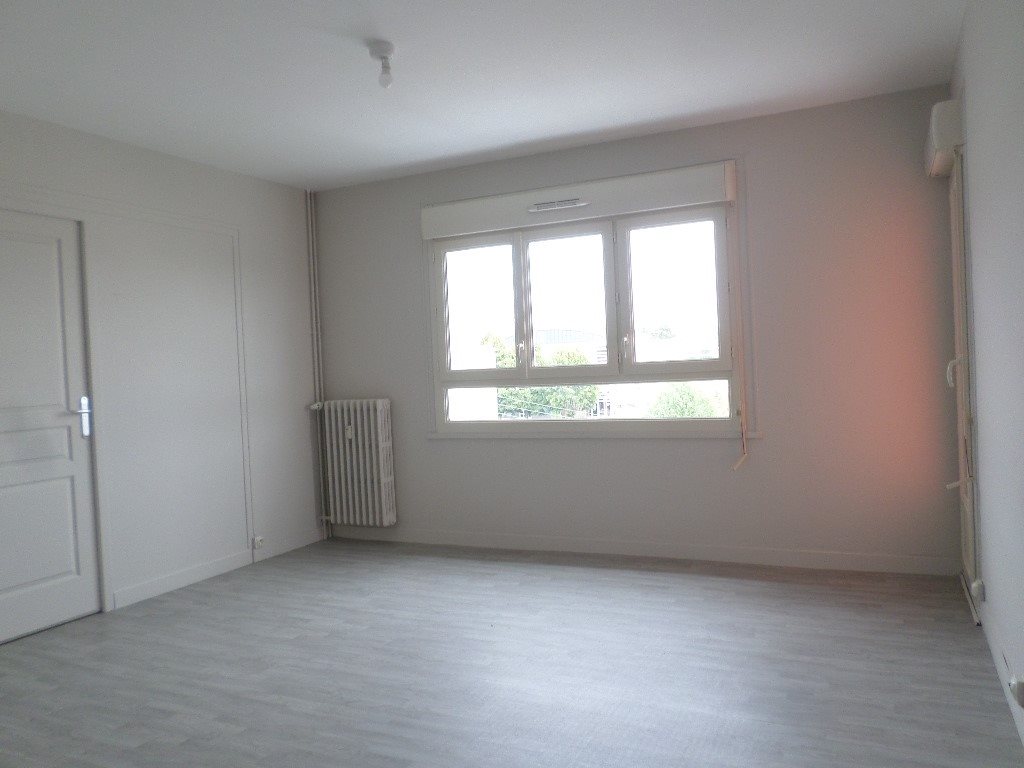Appartement à louer, 77m², Joigny