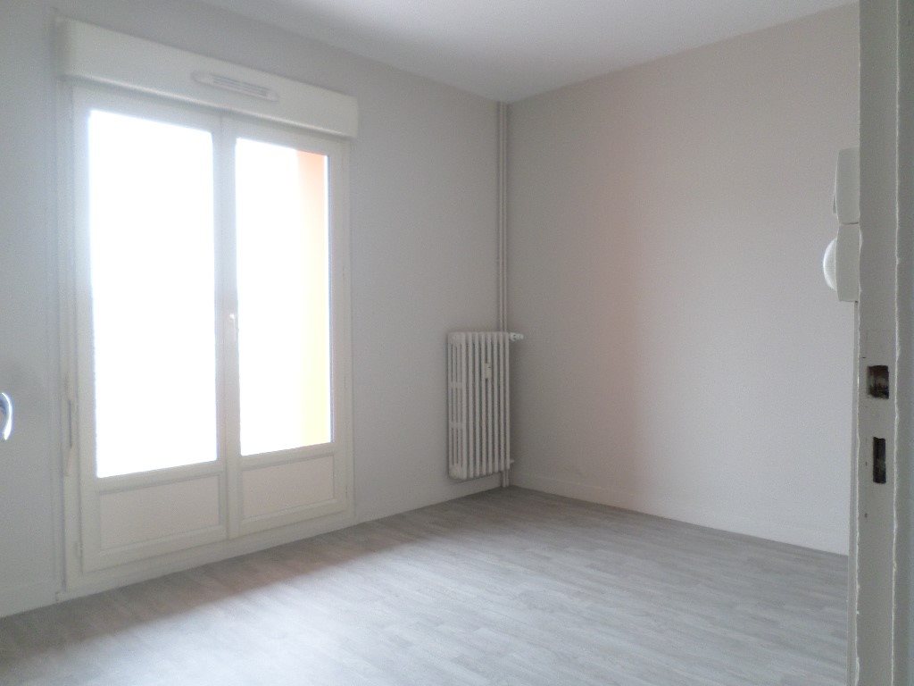 Appartement à louer, 77m², Joigny