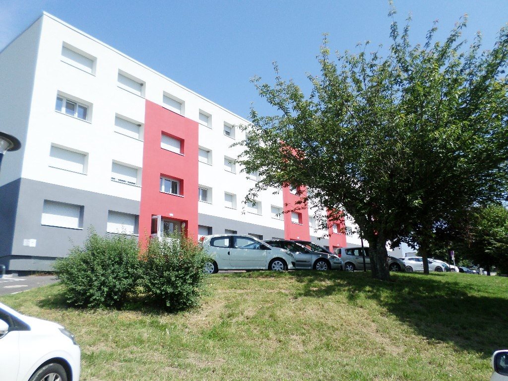 Appartement à louer, 77m², Saint-Julien-du-Sault