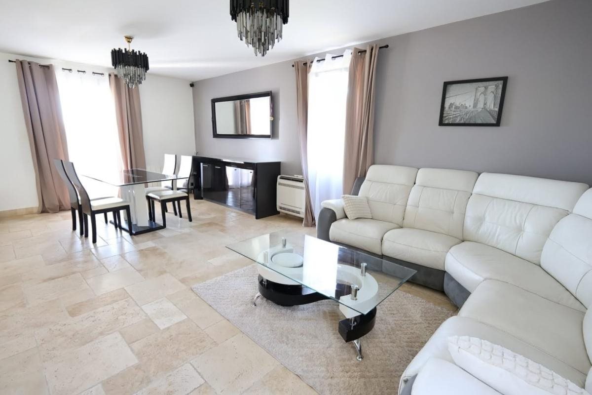 Maison à louer, 137m², Villeneuve